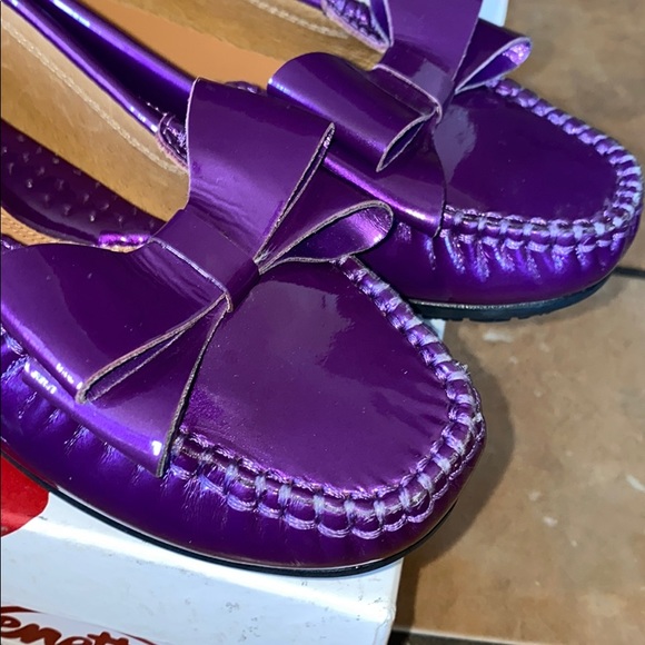 New Venettini Girls loafers (1.5) - Picture 2 of 8